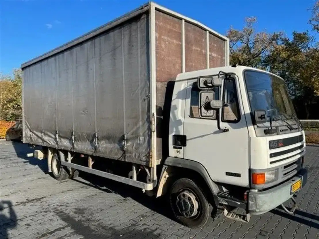DAF LF 45.160 FA45.160 - Curtain side truck: picture 2 DAF LF 45.160 FA45.160 - Curtain side truck: picture 2