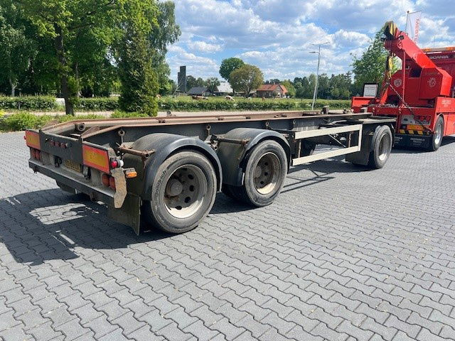 Container transporter/ Swap body trailer GS AC 2800 N Bladgeveerd: picture 7