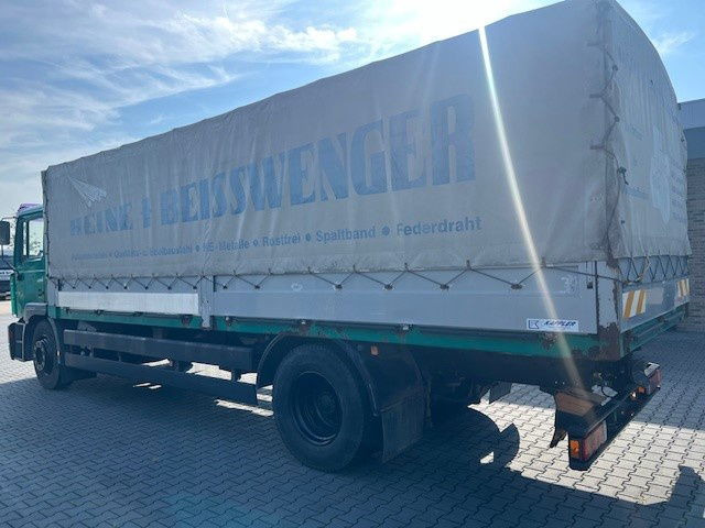 MAN 18.284 - Curtain side truck: picture 3 MAN 18.284 - Curtain side truck: picture 3