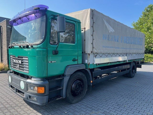 MAN 18.284 - Curtain side truck: picture 1 MAN 18.284 - Curtain side truck: picture 1