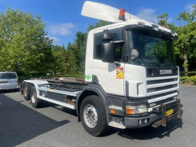 Scania P114-380 - Container transporter/ Swap body truck: picture 2 Scania P114-380 - Container transporter/ Swap body truck: picture 2