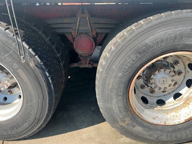 Volvo FM 12 FM12 8x4 - Tipper: picture 3 Volvo FM 12 FM12 8x4 - Tipper: picture 3