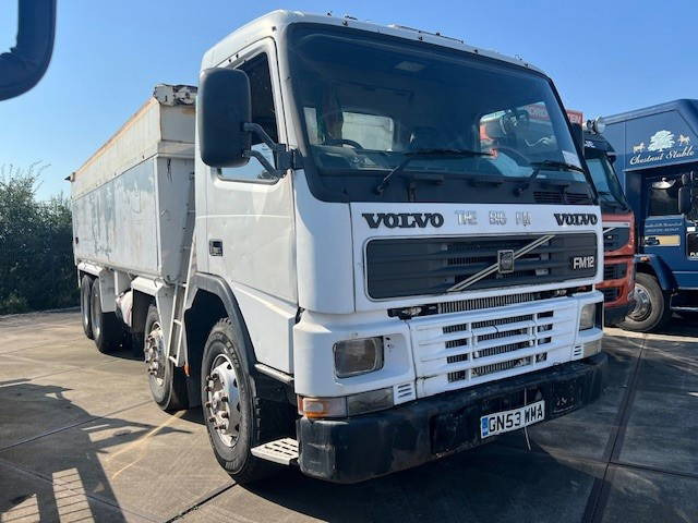 Volvo FM 12 FM12 8x4 - Tipper: picture 2 Volvo FM 12 FM12 8x4 - Tipper: picture 2