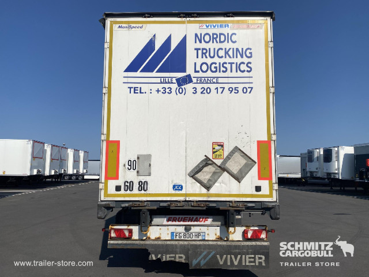 FRUEHAUF Curtainsider Standard Taillift - Curtainsider semi-trailer: picture 3 FRUEHAUF Curtainsider Standard Taillift - Curtainsider semi-trailer: picture 3