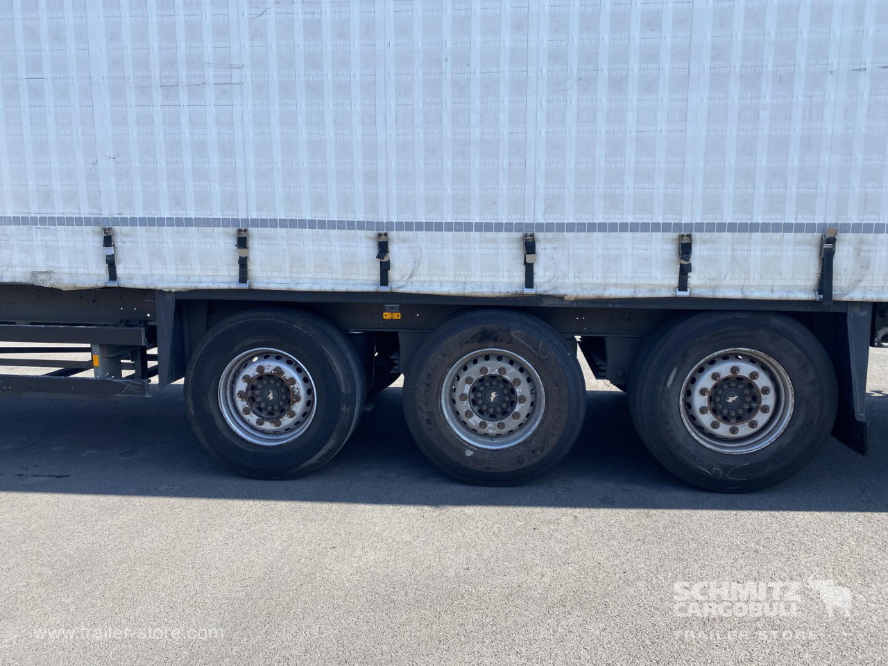 SCHMITZ Curtainsider Standard - Curtainsider semi-trailer: picture 5 SCHMITZ Curtainsider Standard - Curtainsider semi-trailer: picture 5