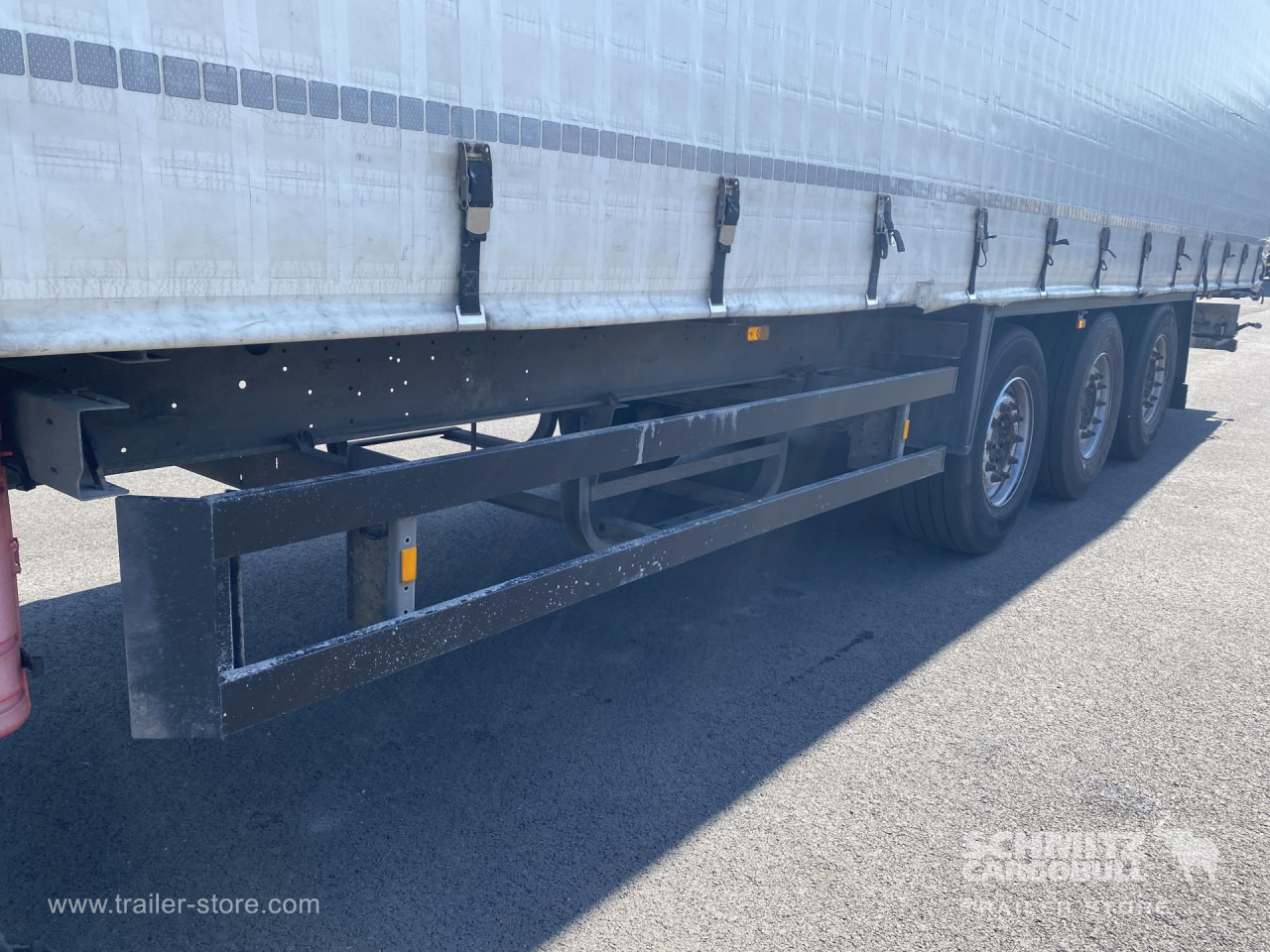 SCHMITZ Curtainsider Standard - Curtainsider semi-trailer: picture 3 SCHMITZ Curtainsider Standard - Curtainsider semi-trailer: picture 3