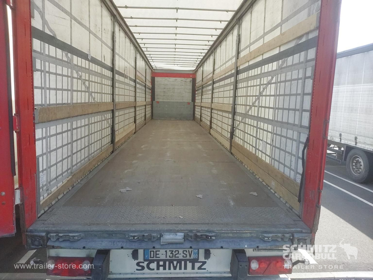 SCHMITZ Curtainsider Standard - Curtainsider semi-trailer: picture 5 SCHMITZ Curtainsider Standard - Curtainsider semi-trailer: picture 5