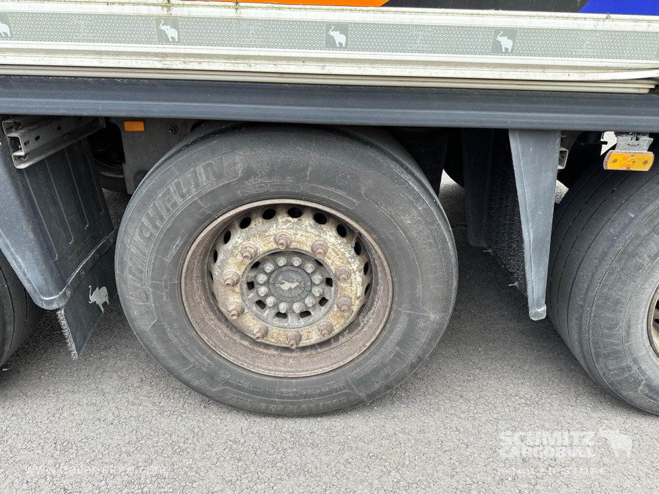 SCHMITZ Reefer Standard - Isothermal semi-trailer: picture 2 SCHMITZ Reefer Standard - Isothermal semi-trailer: picture 2