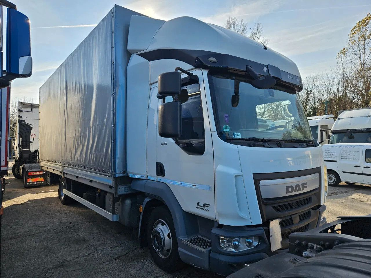 DAF LF 180 7.5 t - Curtain side truck: picture 2 DAF LF 180 7.5 t - Curtain side truck: picture 2
