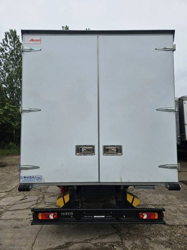 Iveco EuroCargo 120 - 210 BOX 12t Only 7554 km - Box truck: picture 5 Iveco EuroCargo 120 - 210 BOX 12t Only 7554 km - Box truck: picture 5