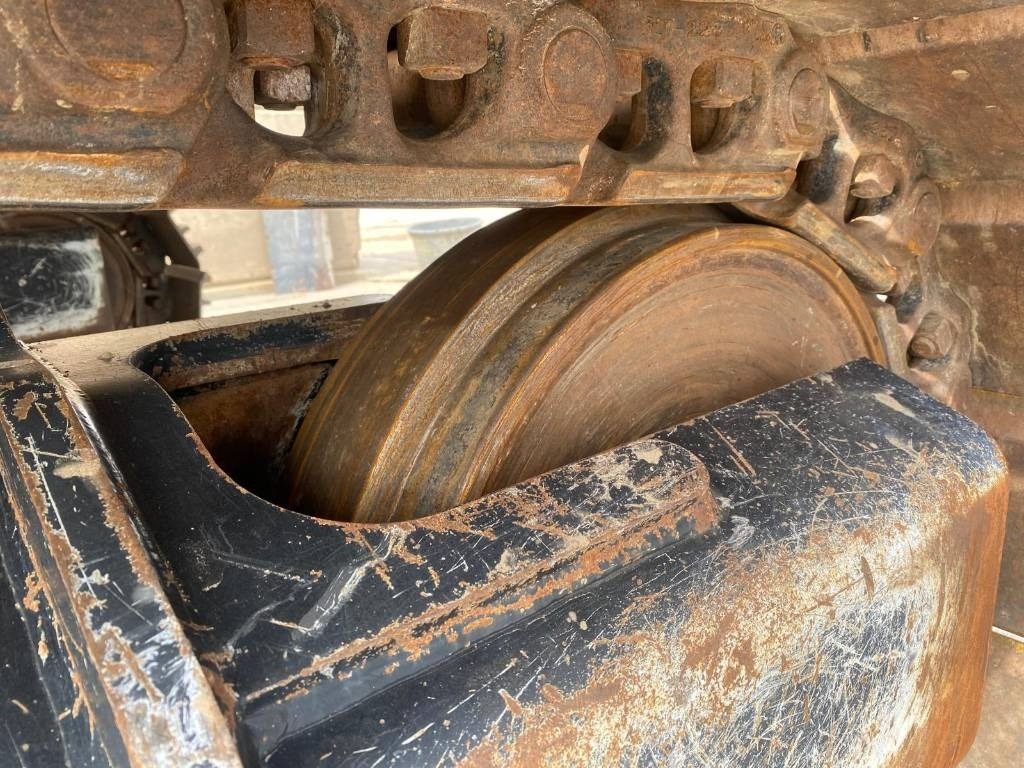 Crawler excavator CAT 330: picture 12