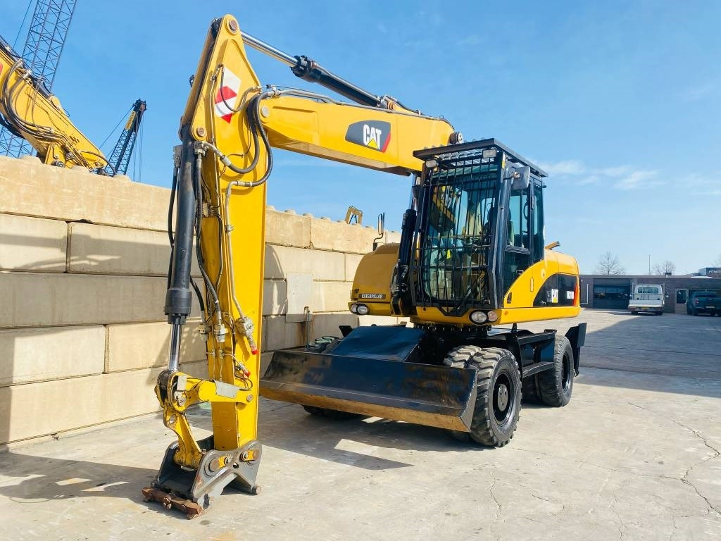 CAT M 318 D - Wheel excavator: picture 3 CAT M 318 D - Wheel excavator: picture 3
