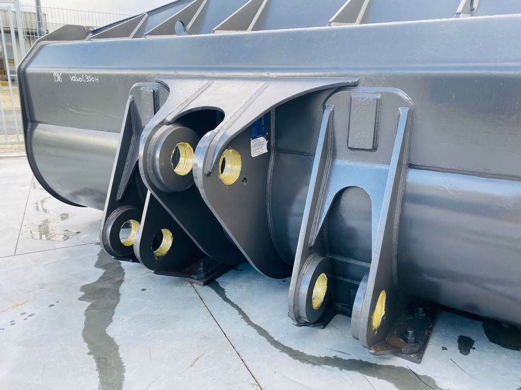 Volvo L 350 H - Bucket for Construction machinery: picture 3 Volvo L 350 H - Bucket for Construction machinery: picture 3