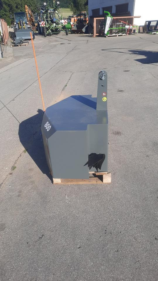 Frontgewicht Ballast Heckgewicht 800kg Traktor Gewicht Fendt - Counterweight: picture 4 Frontgewicht Ballast Heckgewicht 800kg Traktor Gewicht Fendt - Counterweight: picture 4