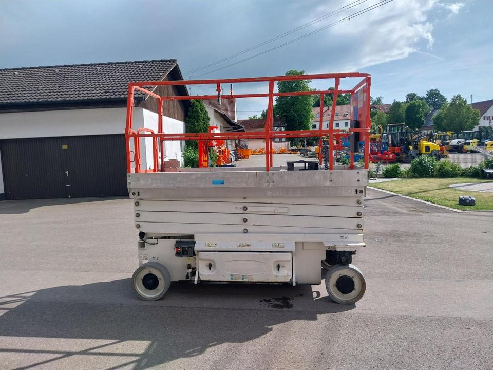 Scherenbühne JLG 3246 Arbeitsbühne Hebebühne Elektro - Scissor lift: picture 1 Scherenbühne JLG 3246 Arbeitsbühne Hebebühne Elektro - Scissor lift: picture 1