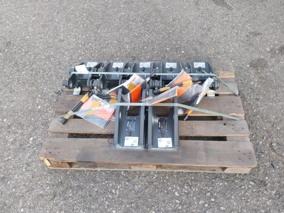 Neuen Schnellwechsler MS 01 Rädlinger 1 - 2 to Minibagger Komatsu - Quick coupler for Mini excavator: picture 3 Neuen Schnellwechsler MS 01 Rädlinger 1 - 2 to Minibagger Komatsu - Quick coupler for Mini excavator: picture 3