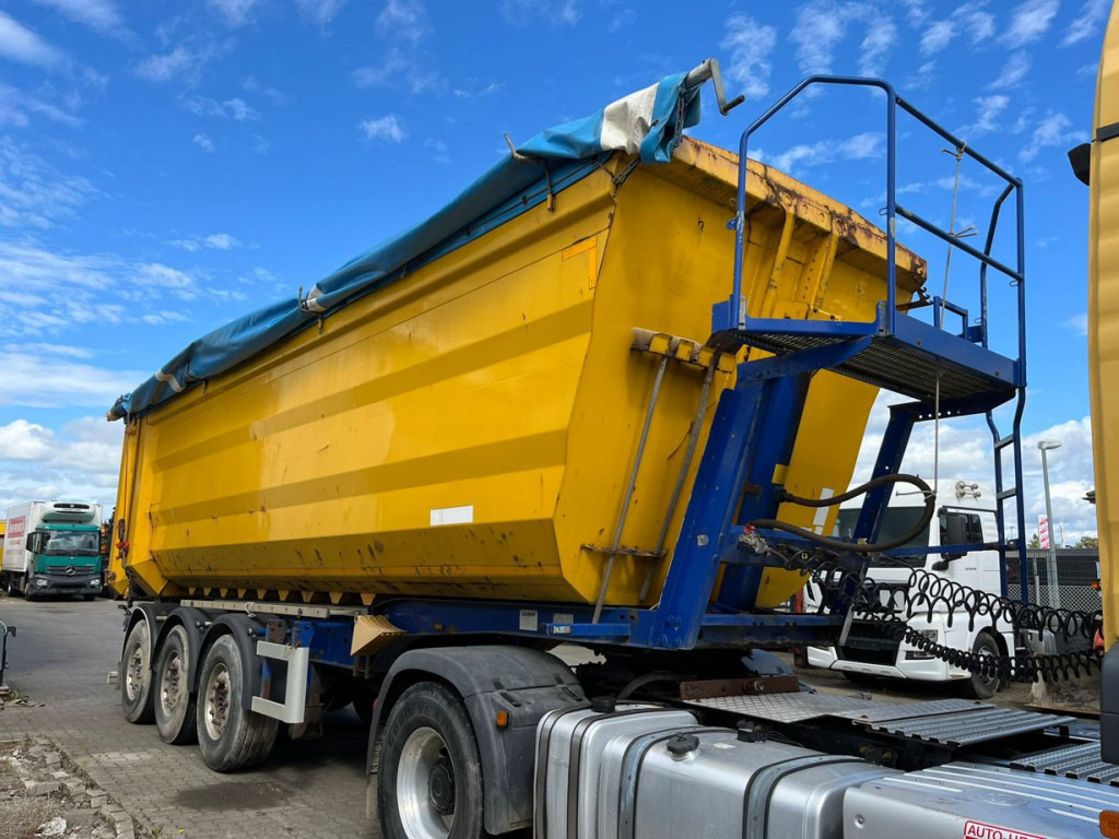 KEMPF Hinterkippmulde SKM 35 3 Kippauflieger 40m³ Stahl - Tipper semi-trailer: picture 1 KEMPF Hinterkippmulde SKM 35 3 Kippauflieger 40m³ Stahl - Tipper semi-trailer: picture 1