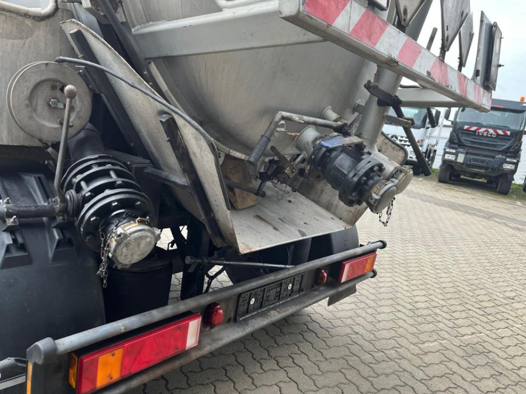 KRONE BDF-Anhänger AZW 18 Tankanhänger Bj-2011 Saug+Druck - Tanker trailer: picture 2 KRONE BDF-Anhänger AZW 18 Tankanhänger Bj-2011 Saug+Druck - Tanker trailer: picture 2