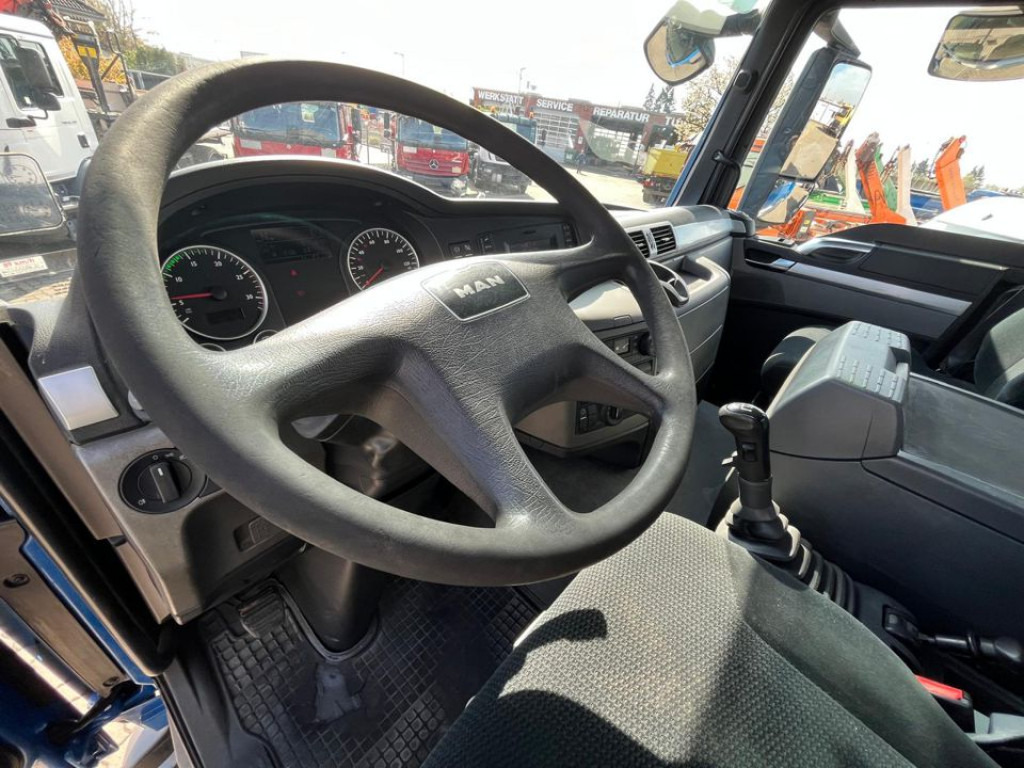 MAN MAN TG-S 3-Achs Allradkipper 26.440 6x6 Bordmatik Schalter - Tipper: picture 5 MAN MAN TG-S 3-Achs Allradkipper 26.440 6x6 Bordmatik Schalter - Tipper: picture 5