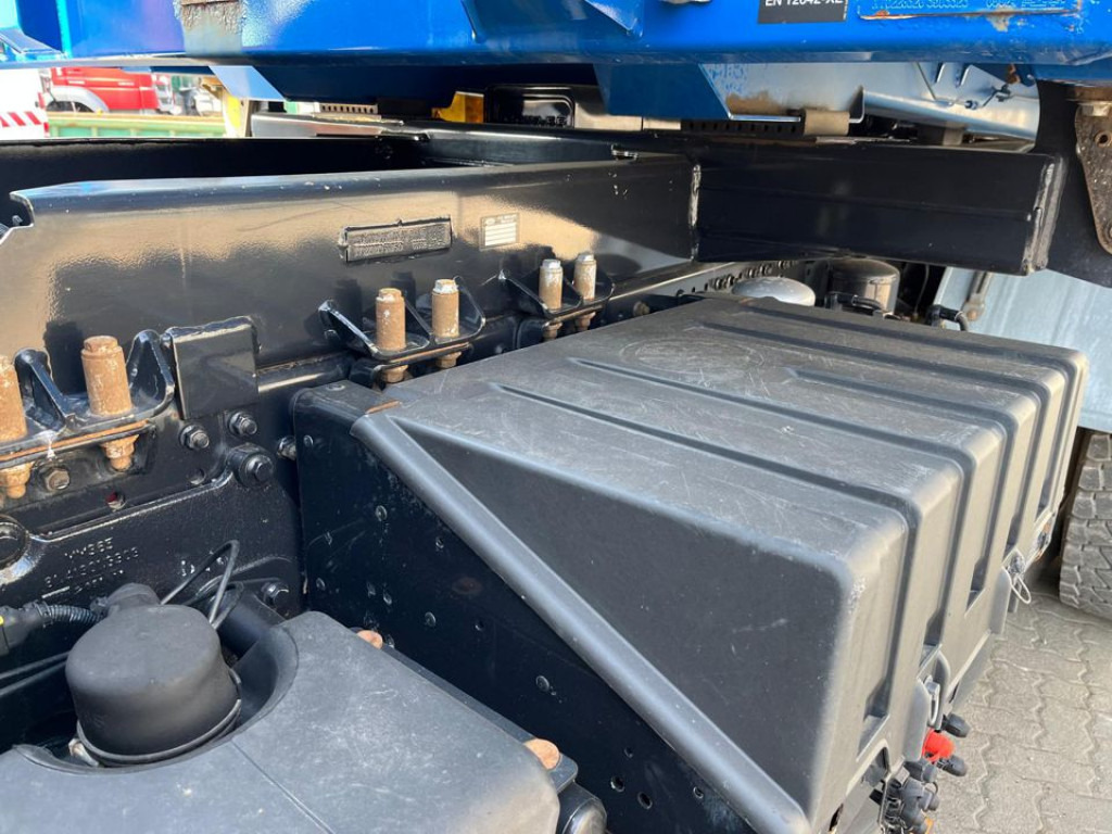 MAN TG-S 26.440 6x6 3-Achs Allradkipper Bordmatik Schalter - Tipper: picture 3 MAN TG-S 26.440 6x6 3-Achs Allradkipper Bordmatik Schalter - Tipper: picture 3