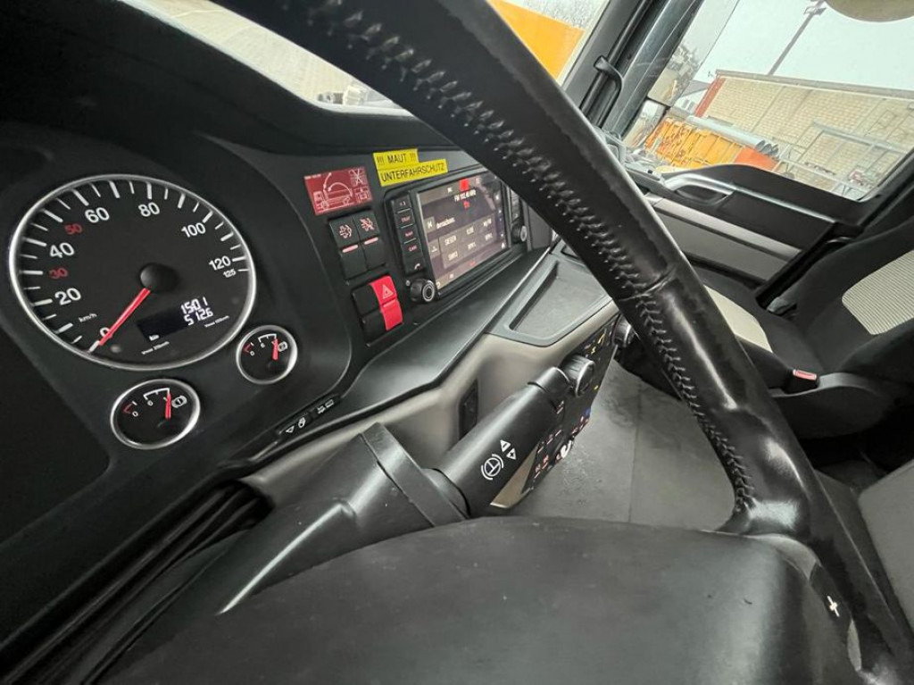 MAN TG-S 26.460 6x2-2 BL Abrollkipper Meiller, Funk - Hook lift truck: picture 4 MAN TG-S 26.460 6x2-2 BL Abrollkipper Meiller, Funk - Hook lift truck: picture 4