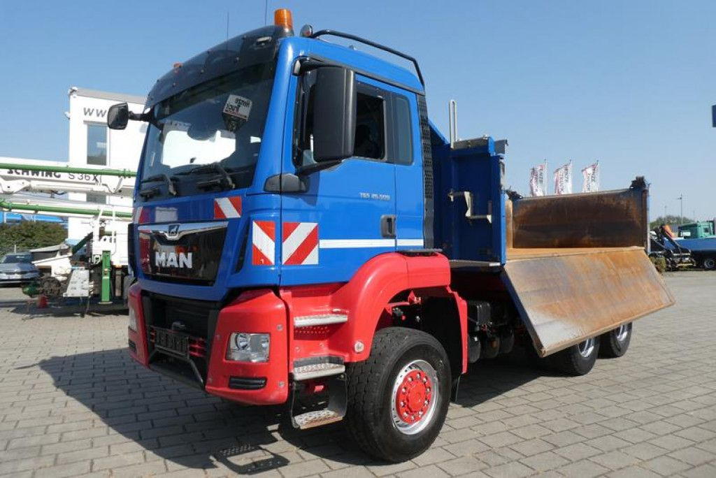 Tipper MAN TG-S 26.500 6x6 BB 3-Achs Allradkipper Bordmatik: picture 1