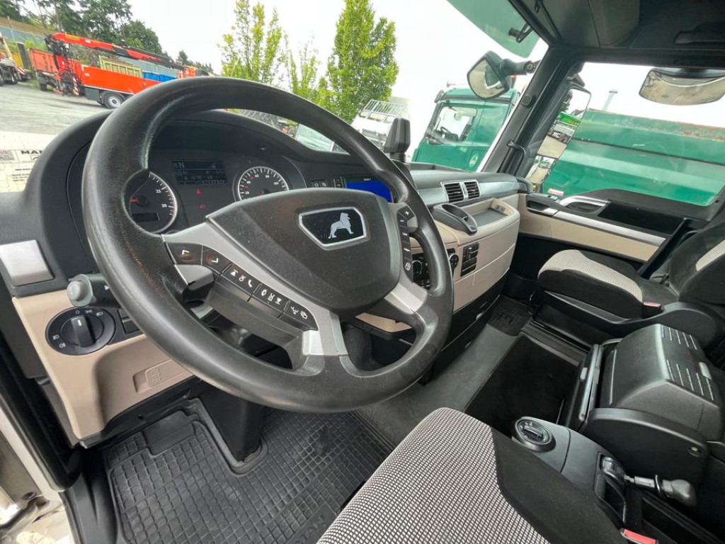 Dropside/ Flatbed truck, Crane truck MAN TG-X 26.460 6x2-2 BL Pritsche Kran PK 24.001 Funk Lenk: picture 13 Dropside/ Flatbed truck, Crane truck MAN TG-X 26.460 6x2-2 BL Pritsche Kran PK 24.001 Funk Lenk: picture 13