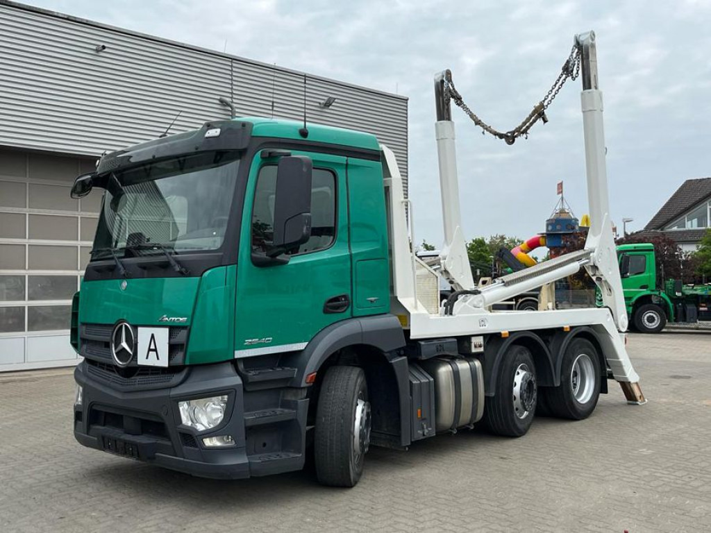 MERCEDES-BENZ Antos 2540 L 6x2 Absetzkipper Vorlauf Lenk - Skip loader truck: picture 1 MERCEDES-BENZ Antos 2540 L 6x2 Absetzkipper Vorlauf Lenk - Skip loader truck: picture 1