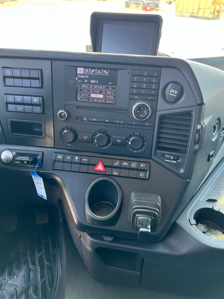 MERCEDES-BENZ Antos 2540 L 6x2 Pritsche LBW Coca Cola - Curtain side truck: picture 2 MERCEDES-BENZ Antos 2540 L 6x2 Pritsche LBW Coca Cola - Curtain side truck: picture 2