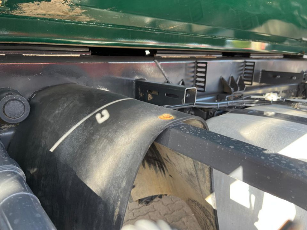 MERCEDES-BENZ Arocs 4145 8x8 4 Achs Muldenkipper Meiller - Tipper: picture 4 MERCEDES-BENZ Arocs 4145 8x8 4 Achs Muldenkipper Meiller - Tipper: picture 4