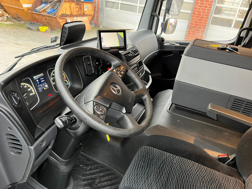 MERCEDES-BENZ Atego 1230 L Pritsche LBW Lg.Fhs Hochd. 7,2m+LBW - Curtain side truck: picture 5 MERCEDES-BENZ Atego 1230 L Pritsche LBW Lg.Fhs Hochd. 7,2m+LBW - Curtain side truck: picture 5