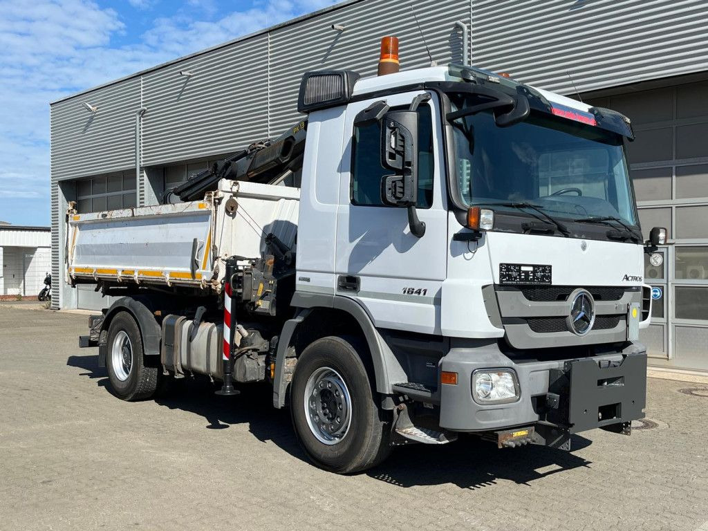 Mercedes-Benz Actros 1841 K 2-Achs Kipper Kran Funk/2xhydr+Gre - Tipper, Crane truck: picture 2 Mercedes-Benz Actros 1841 K 2-Achs Kipper Kran Funk/2xhydr+Gre - Tipper, Crane truck: picture 2