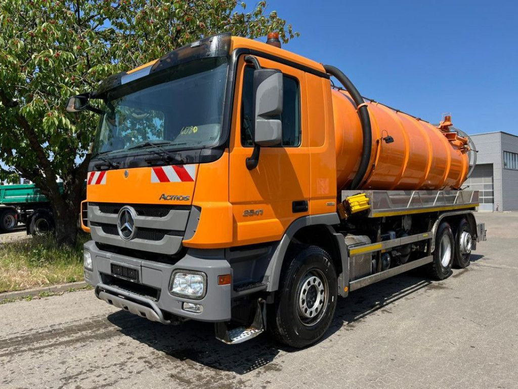 Mercedes-Benz Actros 2541 L6x2 Saug + Spülwagen super Zustand - Vacuum truck: picture 1 Mercedes-Benz Actros 2541 L6x2 Saug + Spülwagen super Zustand - Vacuum truck: picture 1