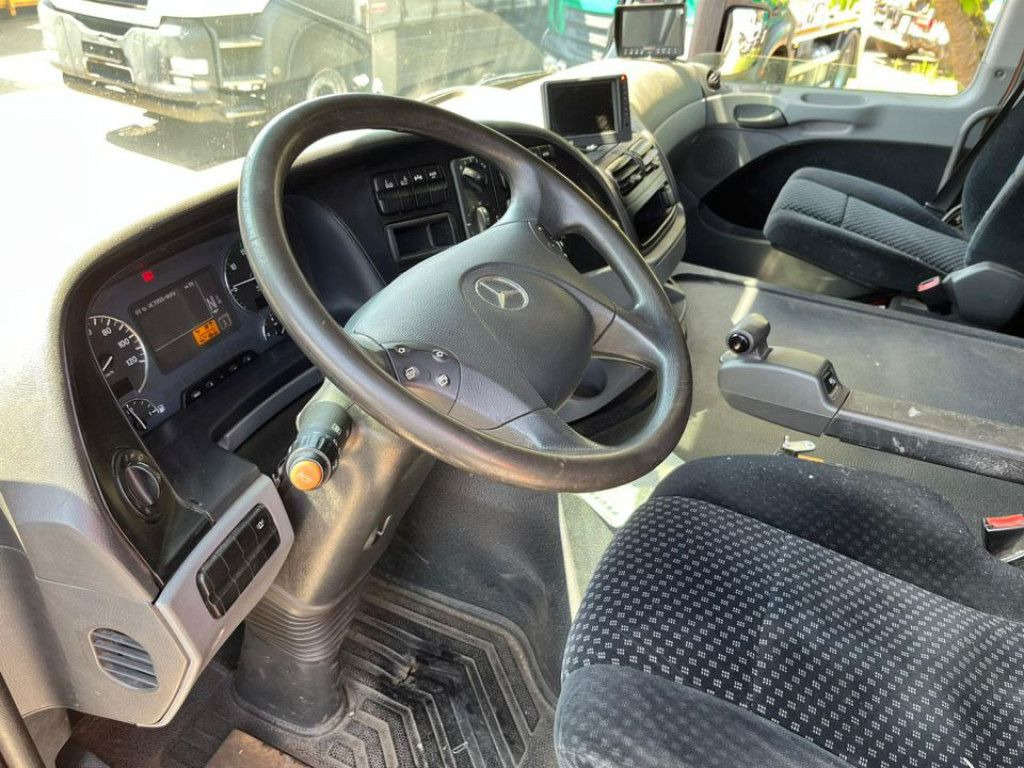 Mercedes-Benz Actros 2541 L6x2 Saug + Spülwagen super Zustand - Vacuum truck: picture 5 Mercedes-Benz Actros 2541 L6x2 Saug + Spülwagen super Zustand - Vacuum truck: picture 5