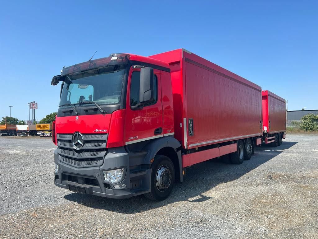 Mercedes-Benz Antos 2540 L 6x2 Pritsche LBW Coca Cola, 8,2m Ge - Curtain side truck: picture 1 Mercedes-Benz Antos 2540 L 6x2 Pritsche LBW Coca Cola, 8,2m Ge - Curtain side truck: picture 1