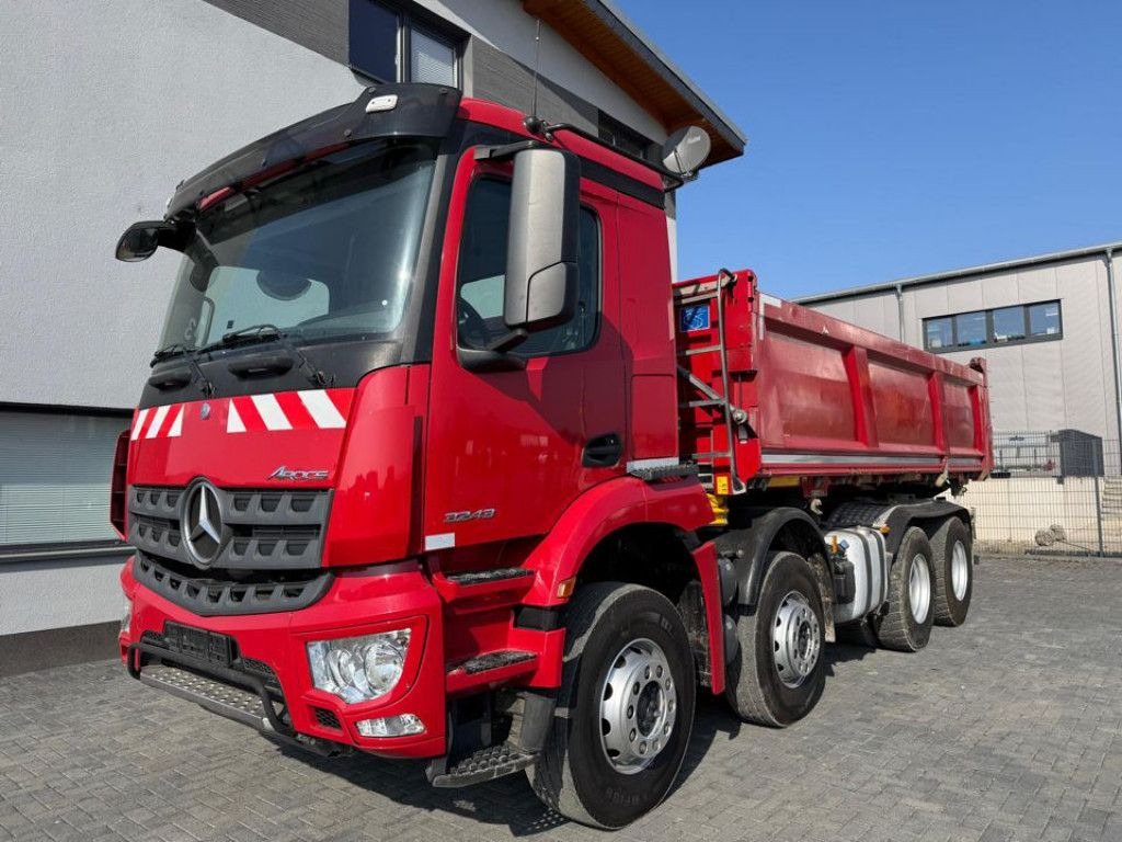 Mercedes-Benz Arocs 3243 8x4 4-Achs Kipper Bordmatik - Tipper: picture 5 Mercedes-Benz Arocs 3243 8x4 4-Achs Kipper Bordmatik - Tipper: picture 5