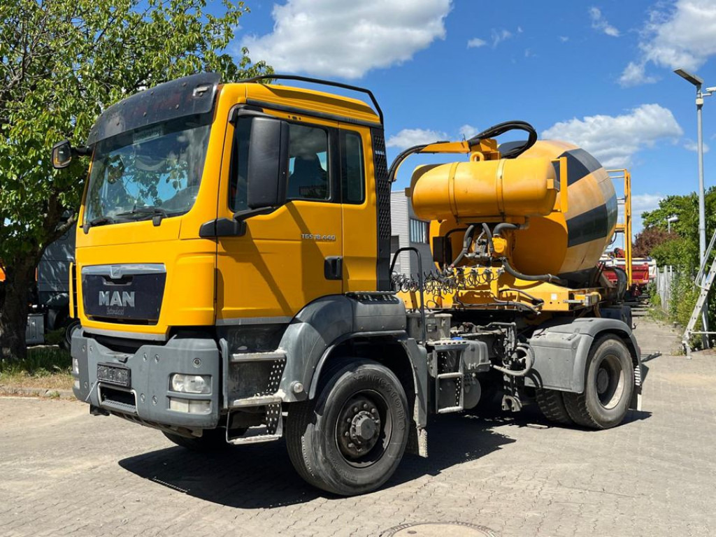 MAN TG-S 18.440 4x4 H BLS SZM Komplettpreis mit Betonauflieger - Tractor unit: picture 5 MAN TG-S 18.440 4x4 H BLS SZM Komplettpreis mit Betonauflieger - Tractor unit: picture 5