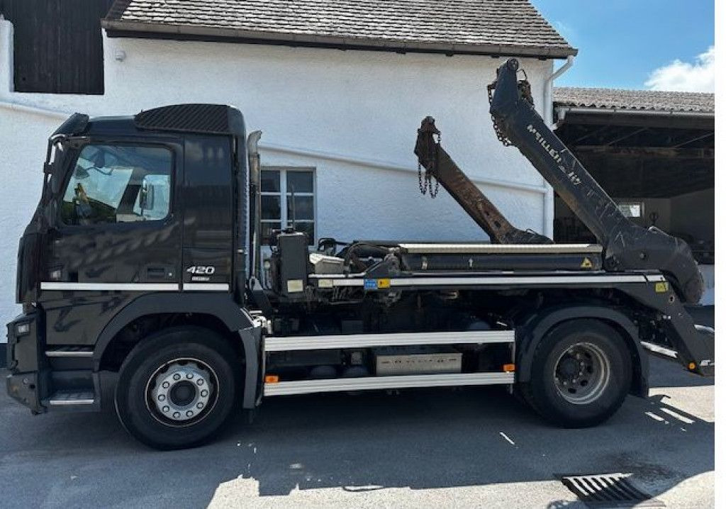 Volvo FM 420 4x2 Absetzkipper Meiller, Funk - Tipper: picture 1 Volvo FM 420 4x2 Absetzkipper Meiller, Funk - Tipper: picture 1