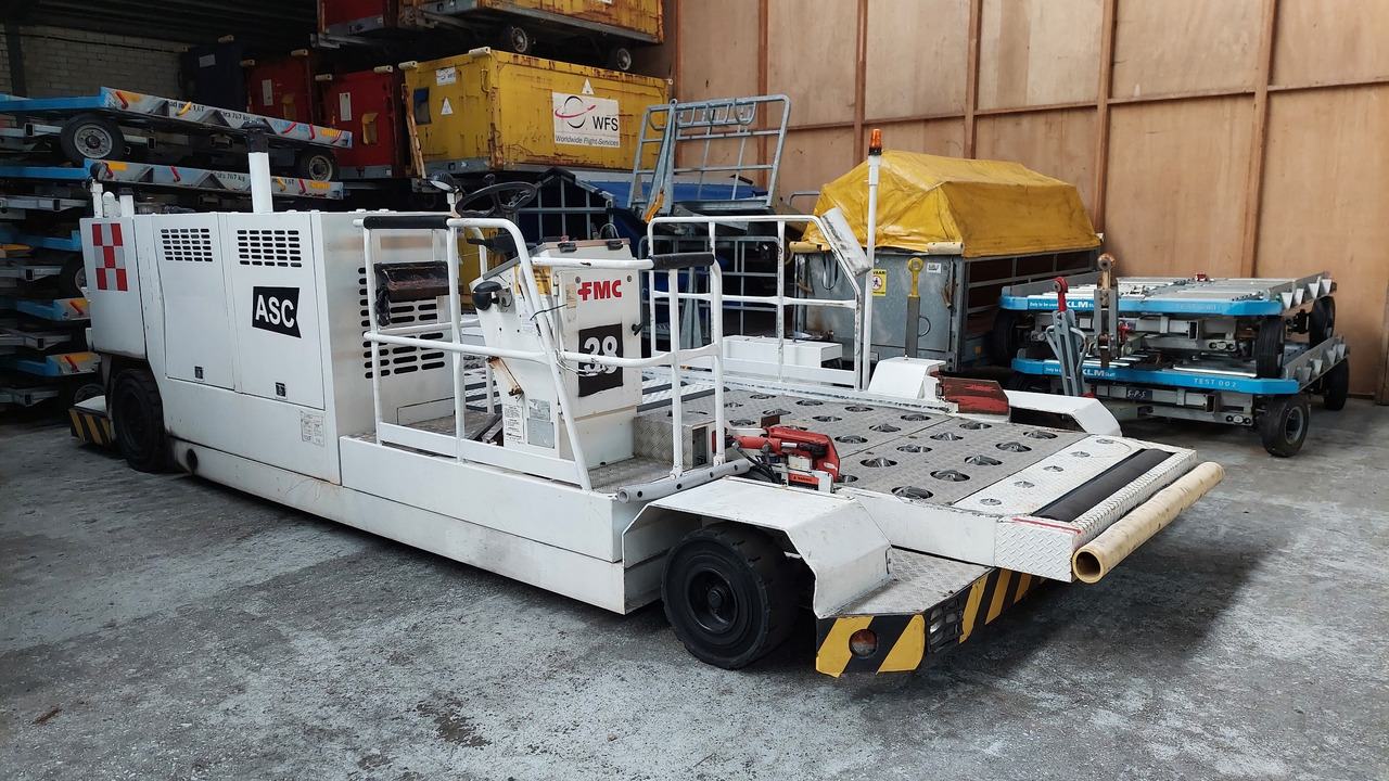 CLT-8 FMC Speedloader - Aircraft cargo loader: picture 5 CLT-8 FMC Speedloader - Aircraft cargo loader: picture 5