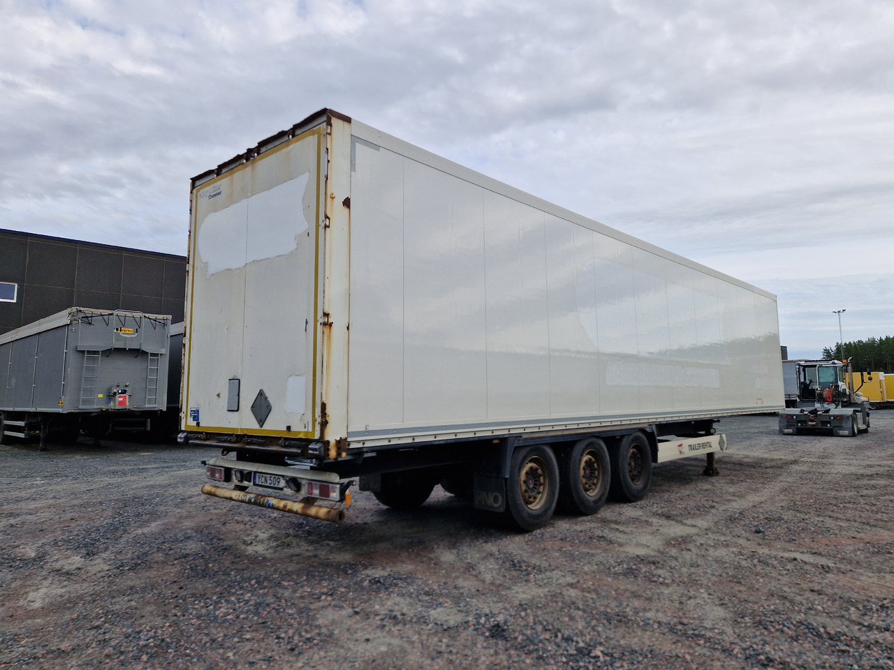 KRONE BOX - DOUBLESTOCK - Closed box semi-trailer: picture 3 KRONE BOX - DOUBLESTOCK - Closed box semi-trailer: picture 3