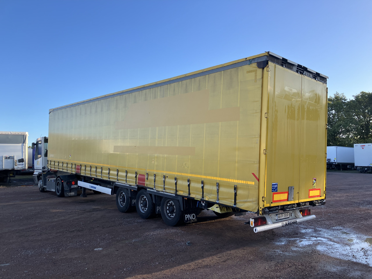 KRONE MEGA CURTAIN - LIFTING ROOF - HUCKEPACK - Curtainsider semi-trailer: picture 2 KRONE MEGA CURTAIN - LIFTING ROOF - HUCKEPACK - Curtainsider semi-trailer: picture 2