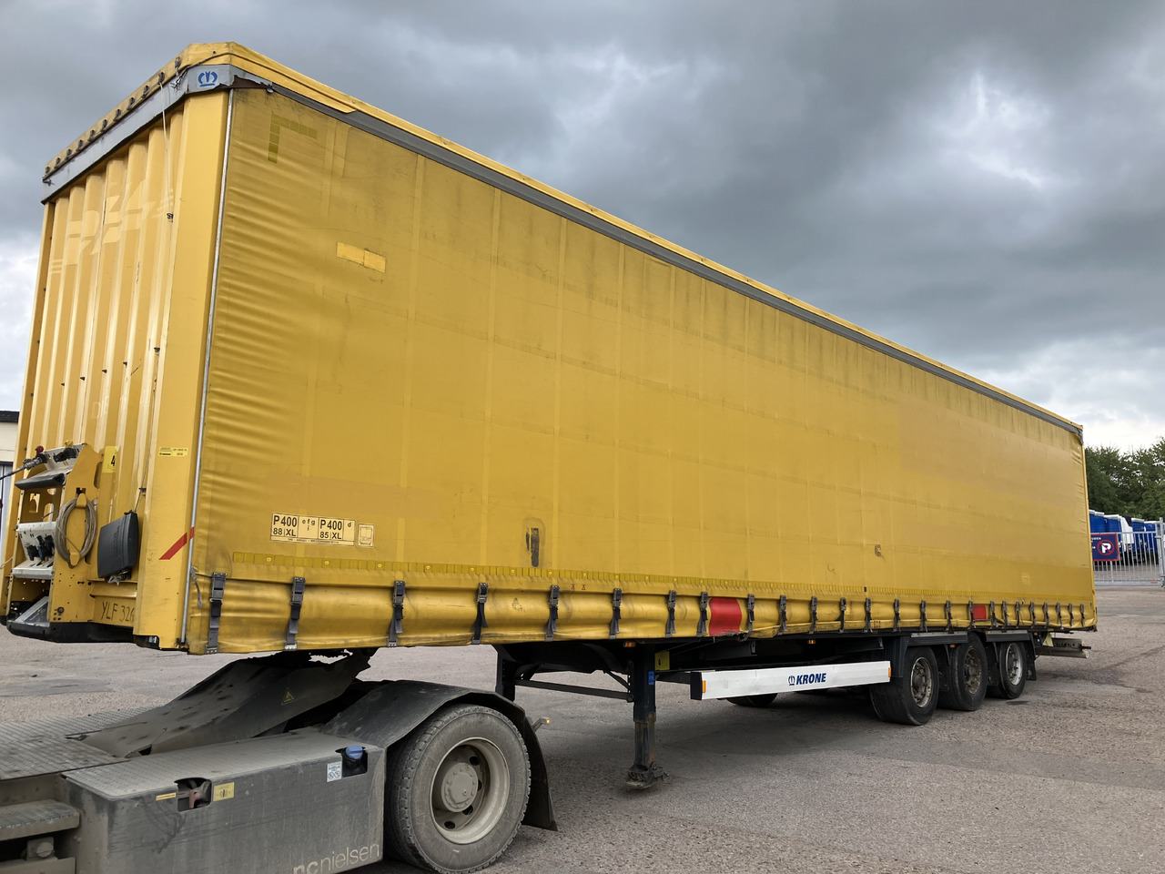 KRONE MEGA CURTAIN - LIFTING ROOF - HUCKEPACK - Curtainsider semi-trailer: picture 1 KRONE MEGA CURTAIN - LIFTING ROOF - HUCKEPACK - Curtainsider semi-trailer: picture 1