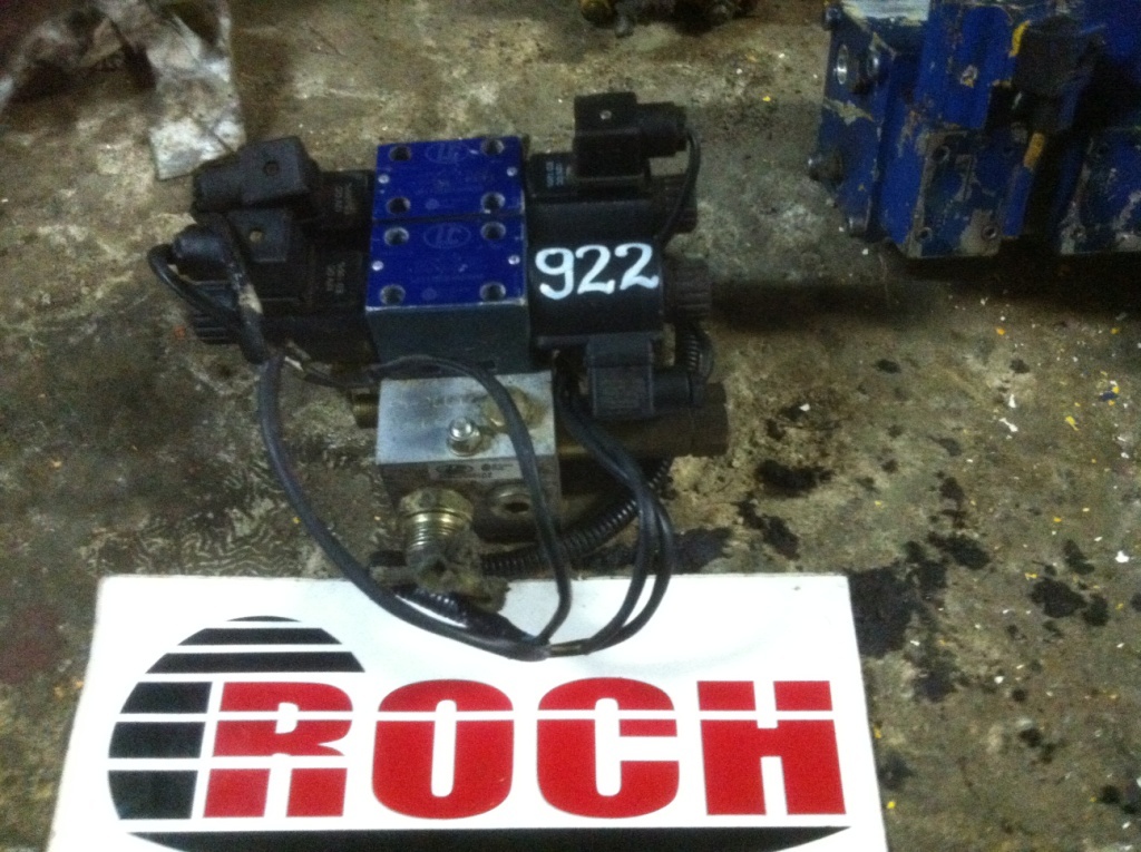 OIL CONTROL DIECI/ 0001DZ 48-20014 + L5111B201000000 + CEWKI 12VDC - Hydraulic valve for Construction machinery: picture 1 OIL CONTROL DIECI/ 0001DZ 48-20014 + L5111B201000000 + CEWKI 12VDC - Hydraulic valve for Construction machinery: picture 1