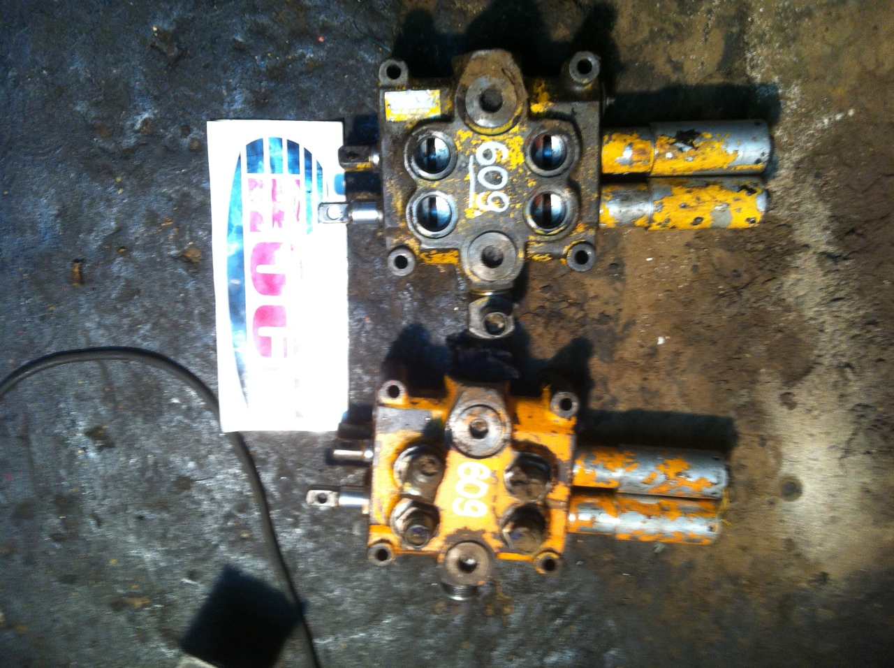 PARKER VDSP 24 RM57 LO53152 - 2 SEKCYJNY - Hydraulic valve for Construction machinery: picture 1 PARKER VDSP 24 RM57 LO53152 - 2 SEKCYJNY - Hydraulic valve for Construction machinery: picture 1