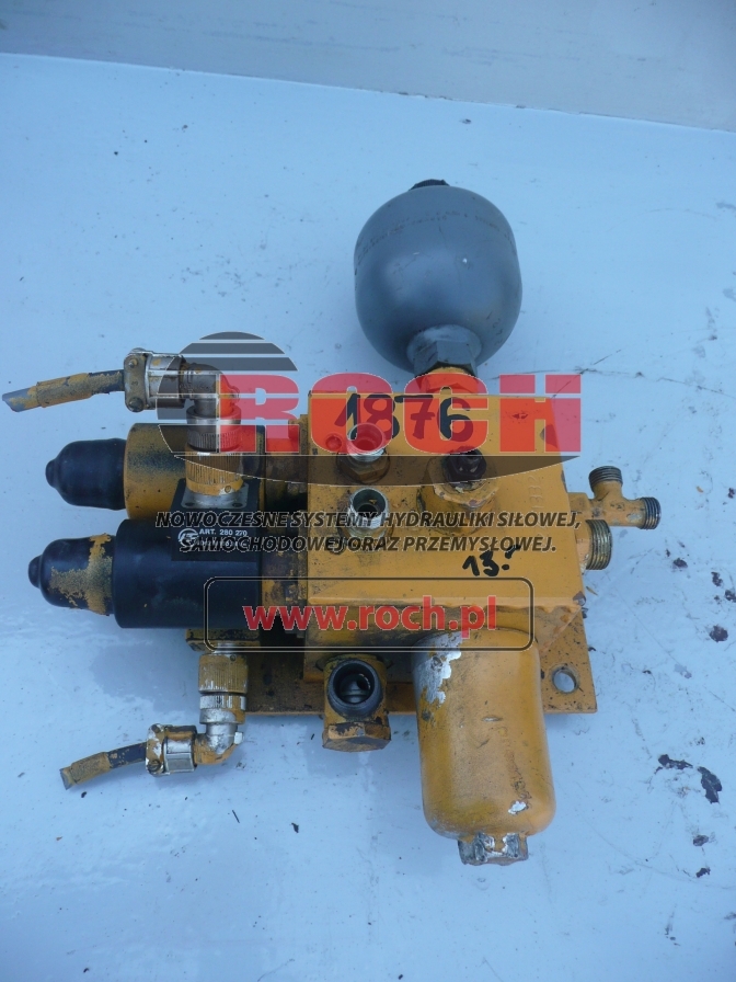 W2Z-1332 + 3 280270 D12M160 24V + HYDROAKUMULATOR 0,32L - Hydraulic valve for Construction machinery: picture 1 W2Z-1332 + 3 280270 D12M160 24V + HYDROAKUMULATOR 0,32L - Hydraulic valve for Construction machinery: picture 1
