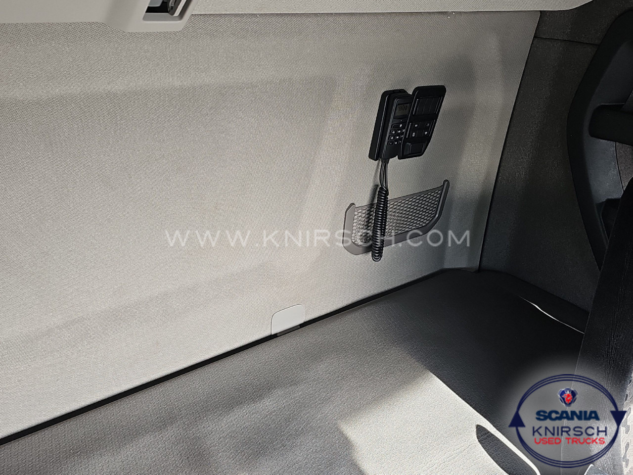 SCANIA R 450 A4x2NA - Tractor unit: picture 3 SCANIA R 450 A4x2NA - Tractor unit: picture 3