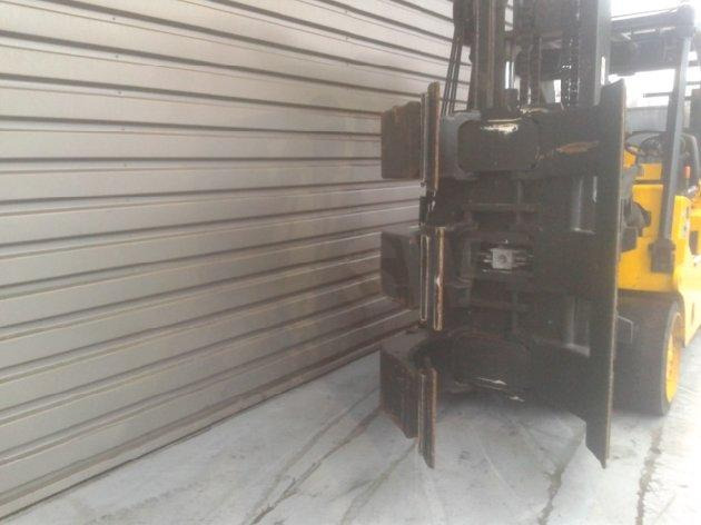 Cascade 130F-RD-SEL-54515 - Clamp for Material handling equipment: picture 2 Cascade 130F-RD-SEL-54515 - Clamp for Material handling equipment: picture 2