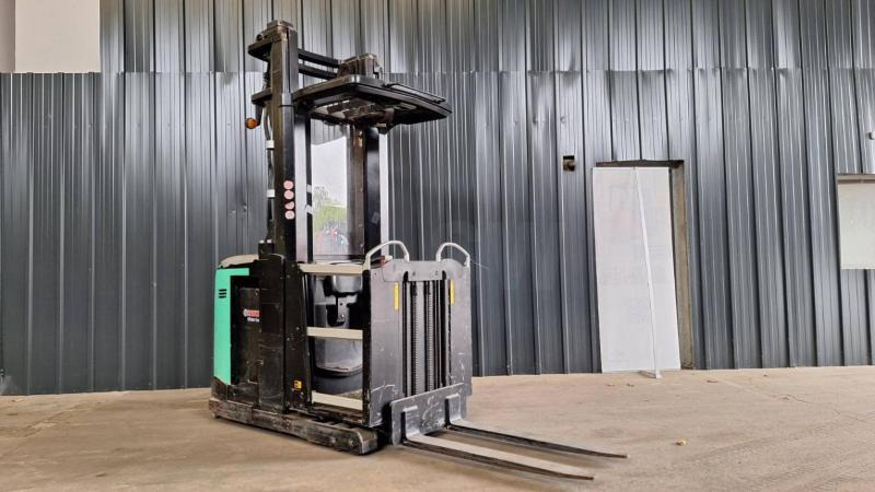 Caterpillar NOH10N - Order picker: picture 2 Caterpillar NOH10N - Order picker: picture 2