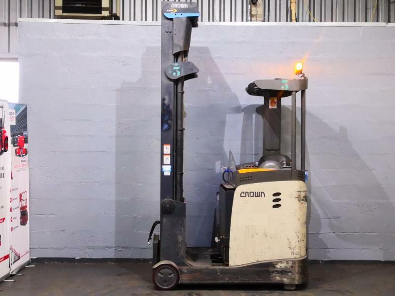 Crown ESR5000-1.4 - Reach truck: picture 4 Crown ESR5000-1.4 - Reach truck: picture 4
