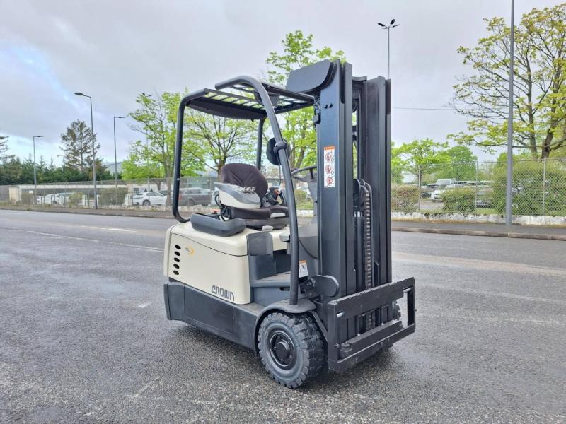 Crown SC5340-1.6 - Electric forklift: picture 2 Crown SC5340-1.6 - Electric forklift: picture 2
